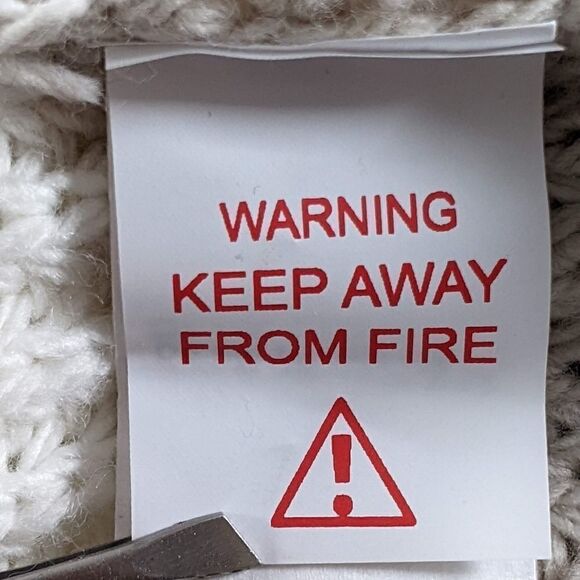 Boohoo Red Plus Stripe Knot Back Sweater - Picture 7 of 9